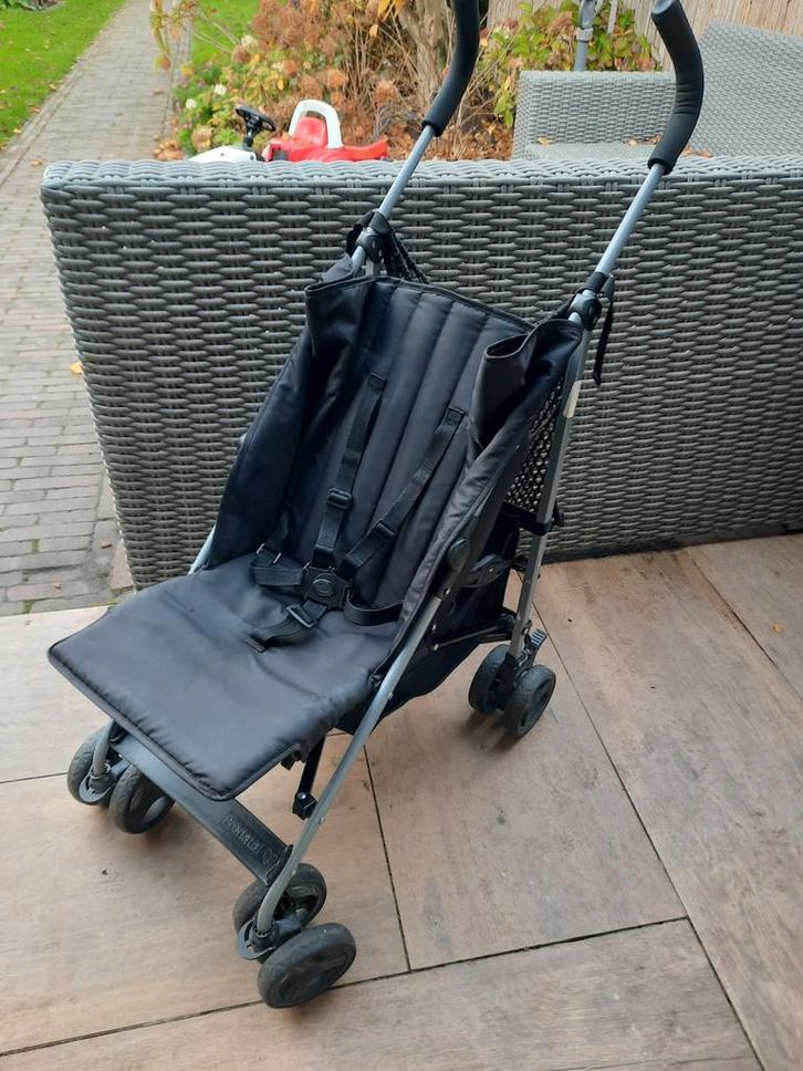 Inklapbare Buggy + fietsendrager+ boodschapnet, Lichtgewicht, Kinderen en Baby's, Buggy's, Gebruikt, Overige merken, Ophalen of Verzenden