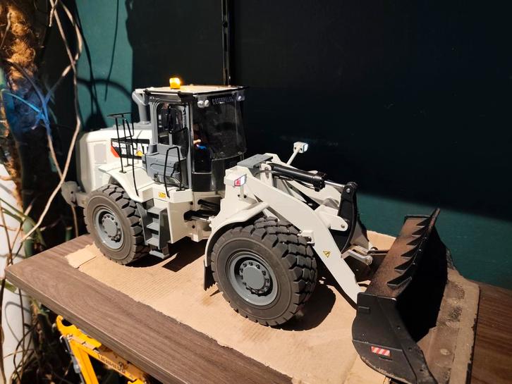 Kabolite K966 Hydrolische Shovel + Extra's, Hobby en Vrije tijd, Modelbouw | Radiografisch | Overige, Gebruikt, Ophalen of Verzenden