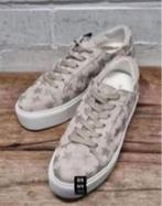 Kenneth Cole - Prachtige leren sneakers maat 42 - Nieuw €120, Beige, Nieuw, Ophalen of Verzenden, Sneakers of Gympen