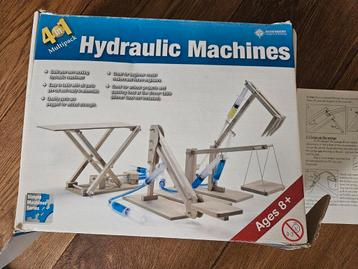Hydraulische Machines 4-in-1 Bouwdoos beschikbaar voor biedingen
