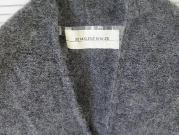 By Malene Birger trui grijs mt. 40/42/44 beschikbaar voor biedingen