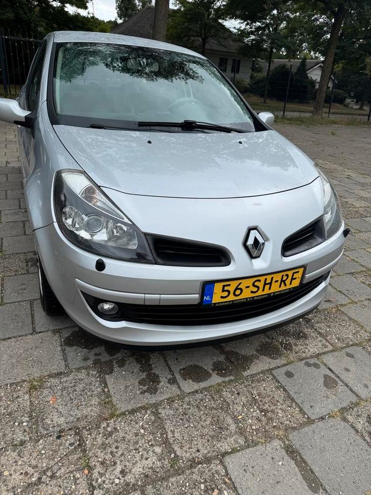 Renault Clio 1.6 16V 82KW 5-DRS 2006 Grijs, Auto's, Renault, Particulier, Clio, Benzine, C, Hatchback, Handgeschakeld, Origineel Nederlands