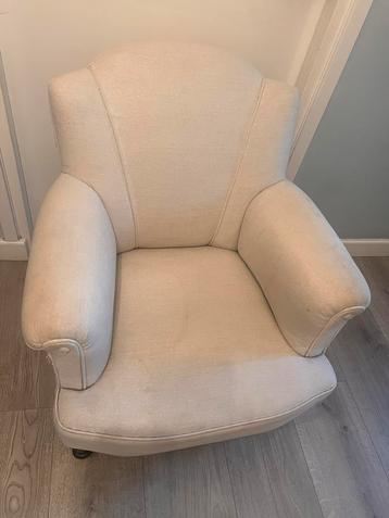 Stijlvolle crèmekleurige fauteuil te koop! beschikbaar voor biedingen
