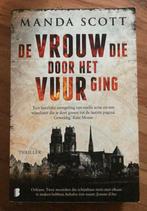 De vrouw die door het vuur ging, Ophalen of Verzenden, Gelezen, Manda Scott