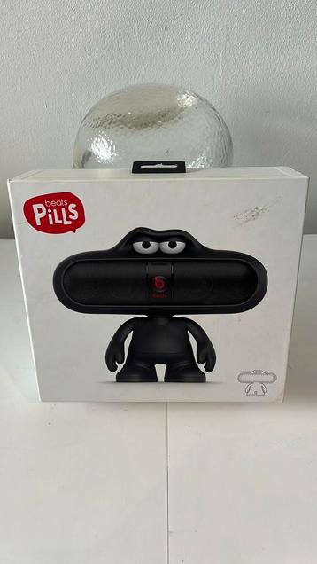Beats Pills by dr. Dre houder /staander beschikbaar voor biedingen