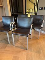 4x Leolux Myto Eetkamerstoel - Donkerbruin Leder + aluminium, Huis en Inrichting, Stoelen, Ophalen, Gebruikt, Bruin, Leer