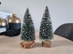 Grote kerstboompjes op houten stronk, Ophalen of Verzenden, Gebruikt