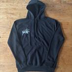 Zwarte Stüssy Hoodie met Backlogo - L - Nieuw, Kleding | Heren, Truien en Vesten, Maat 52/54 (L), Verzenden, Zwart, Stussy
