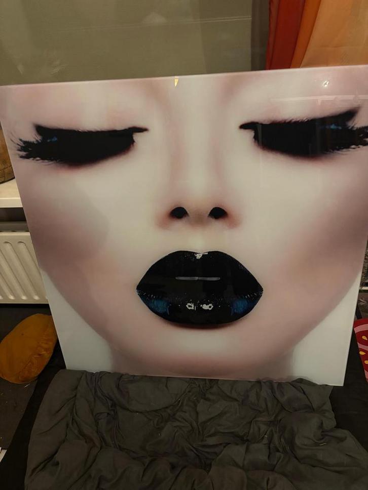 MondiArt schilderij Black Lips – AluArt 100100 cm, Huis en Inrichting, Woonaccessoires | Schilderijen, Tekeningen en Foto's, Zo goed als nieuw