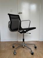 Vitra Eames EA117 Bureaustoel zwart Netweave – Chroom, Huis en Inrichting, Bureaustoelen, Ophalen, Zo goed als nieuw, Zwart