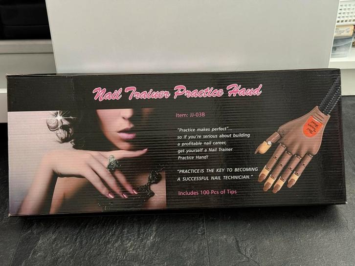 Oefenhand Nagelstyling - Zonder Nagels, Sieraden, Tassen en Uiterlijk, Uiterlijk | Cosmetica en Make-up, Nieuw, Toebehoren, Handen en Nagels