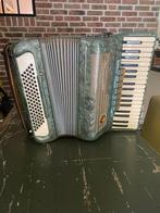 Mooie  Marinucci Accordeon, pure klank nostalgie, Ophalen, Gebruikt, Met riemen, Overige formaten