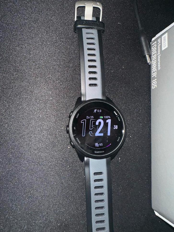 Garmin Forerunner 165 - Nieuwstaat!, Sieraden, Tassen en Uiterlijk, Smartwatches, Zo goed als nieuw, Zwart, Afstand, Waterdicht