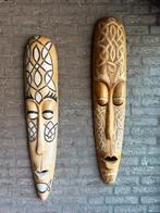 2 houten maskers uit Indonesië, Gebruikt, Ophalen