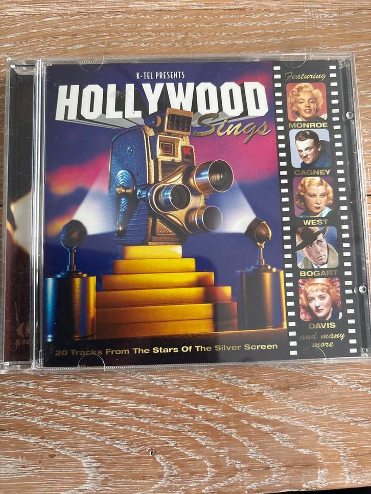 CD Hollywood Sings - Diverse Filmmuziek, Cd's en Dvd's, Cd's | Verzamelalbums, Zo goed als nieuw, Filmmuziek en Soundtracks, Ophalen of Verzenden