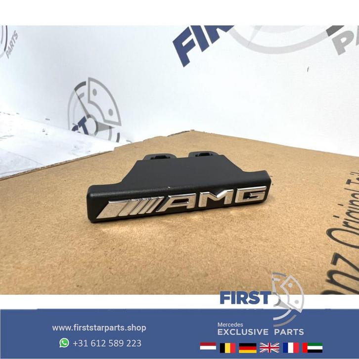 AMG GRIL LOGO EMBLEEM Mercedes A B C CLA E GLA GLC GLE V S K, Auto-onderdelen, Carrosserie en Plaatwerk, Mercedes-Benz, Voor, Gebruikt