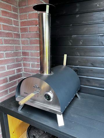Pizza Oven - Perfect voor Buiten Koken! beschikbaar voor biedingen