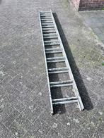 Ladder 2 x 12 treden, Doe-het-zelf en Verbouw, Ladders en Trappen, Ladder, Gebruikt, Ophalen of Verzenden, Opvouwbaar of Inschuifbaar