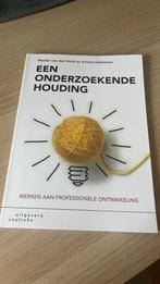 Maaike van den Herik - Een onderzoekende houding, Maaike van den Herik; Arnout Schuitema, Ophalen of Verzenden, Zo goed als nieuw