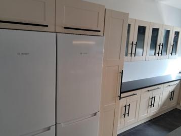 KEUKEN Ikea Faktum Vanille kleur zwart-gespikkelde bladen - afbeelding 2