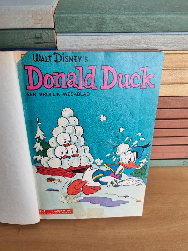 Donald Duck strips 1968 - 1975 gebonden per kwartaal, Boeken, Strips | Comics, Gelezen, Meerdere comics, Europa, Ophalen