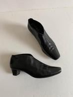 i338 Peter Kaiser maat 40 leren pumps lage laarsjes zwart, Kleding | Dames, Schoenen, Peter Kaiser, Zwart, Ophalen of Verzenden