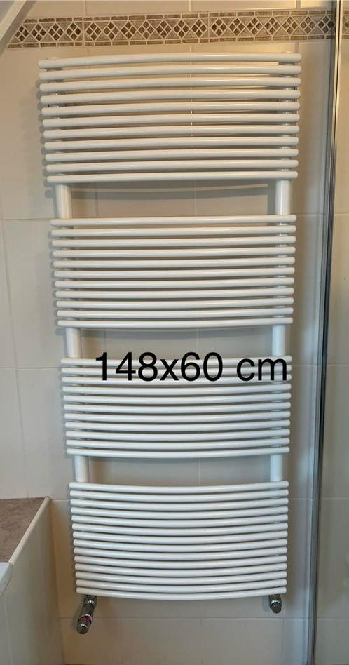 Design radiator/ handdoek radiator (badkamer), Doe-het-zelf en Verbouw, Verwarming en Radiatoren, Zo goed als nieuw, Radiator
