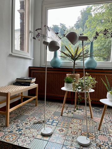 Mid century Hala vloerlampen vintage jaren 60 design lampen beschikbaar voor biedingen