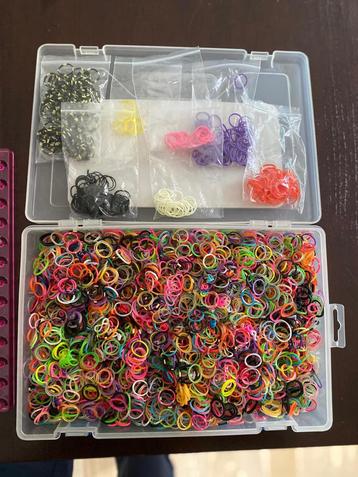 Loombandjes en boekjes beschikbaar voor biedingen