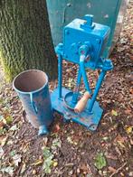 Worstenmaker, Ophalen