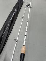 NIEUWE Abu Garcia Venerate V2C spin Carbon in 2.74m of 3.04m, Ophalen of Verzenden, Nieuw, Werphengel