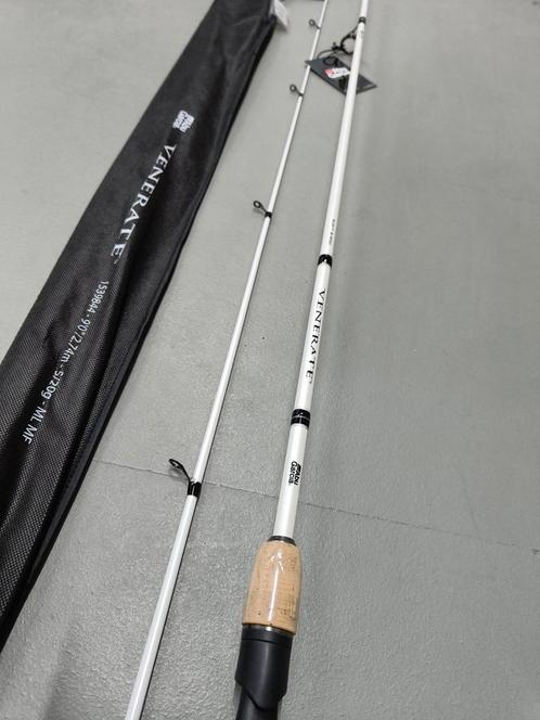 NIEUWE Abu Garcia Venerate V2C spin Carbon 3.04m , zie tekst, Watersport en Boten, Hengelsport | Roofvissen, Nieuw, Werphengel