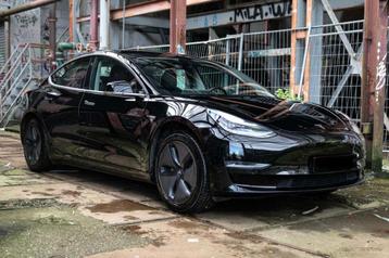 Tesla model 3 RWD met FSD pakket twv €7500,- beschikbaar voor biedingen