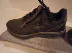 nieuwe zwarte merk sneaker met ritz aan de zijkant 36, Ophalen of Verzenden, Nieuw, Sneakers of Gympen