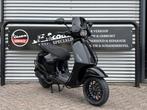 Vespa Sprint Black on Black Brom 2021 7389 km Full Option, ., Maximaal 45 km/u, Ophalen of Verzenden, Zo goed als nieuw