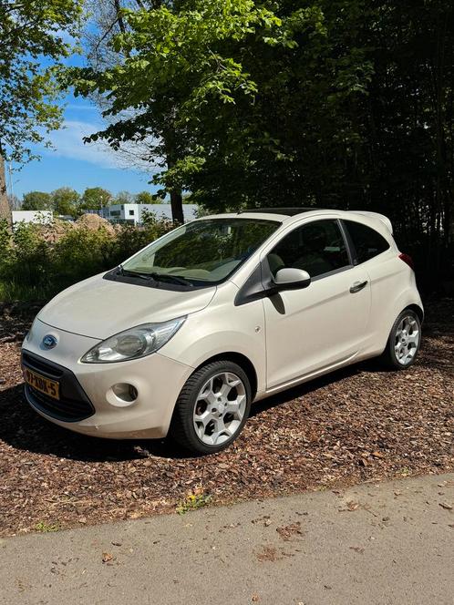 Ford Ka 1.2 69pk 2012 Wit, Auto's, Ford, Particulier, Ka, Benzine, B, Hatchback, Handgeschakeld, Origineel Nederlands, Wit, Voorwielaandrijving