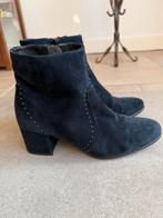 Nette blauwe suede enkellaarsjes maat 40, Ophalen of Verzenden, Zo goed als nieuw, Blauw