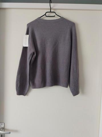 Trui taupe/grijs one size  beschikbaar voor biedingen