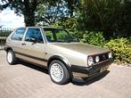VW Golf oldtimer GTD intercooler stuurbekrachtiging apk 7-27, Auto's, Voorwielaandrijving, Zwart, 4 cilinders, Bruin