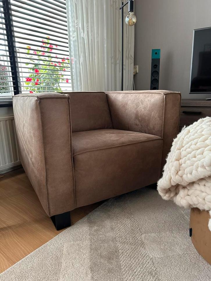 Riverdale fauteuil Bold in het taupe.. IZGS!!, Huis en Inrichting, Fauteuils, Zo goed als nieuw, Leer, 50 tot 75 cm, Minder dan 75 cm