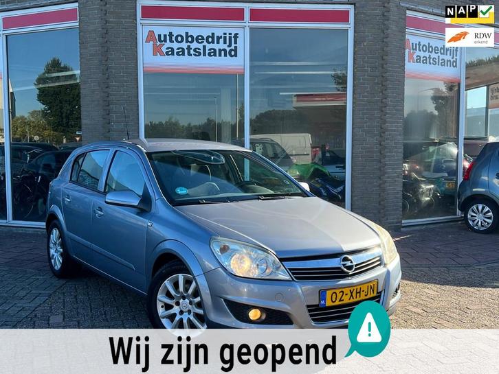 Opel Astra 1.8 Temptation - Airco - Nette Auto -, Auto's, Opel, Bedrijf, Te koop, Astra, Airbags, Airconditioning, Boordcomputer
