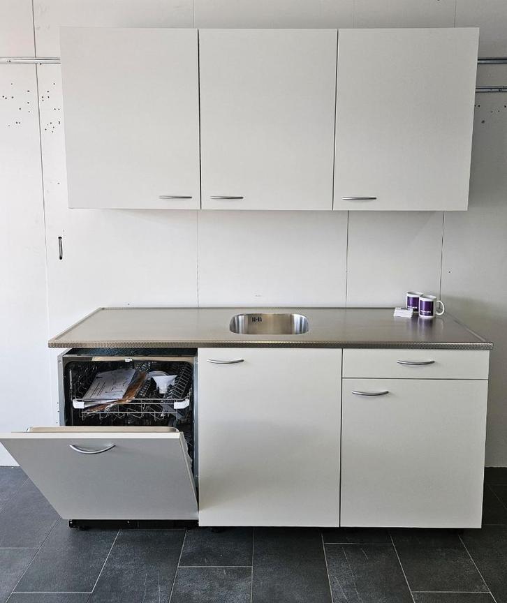 NIEUWE Q-Line A-Merk PANTRY Keuken incl. Vaatwasser INNOVARE, Huis en Inrichting, Keuken | Complete keukens, Nieuw, Enkelwandige keuken