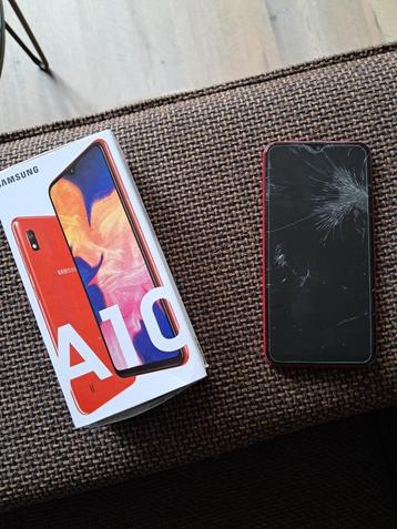 Samsung Galaxy A10 rood beschikbaar voor biedingen