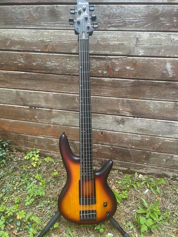 Ibanez GWB 205 TQF fretloze bas, Gary Willis sig 5 snarig beschikbaar voor biedingen
