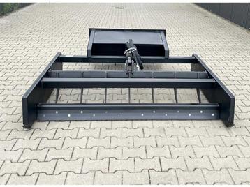 Field Industries Hydraulische Grader beschikbaar voor biedingen