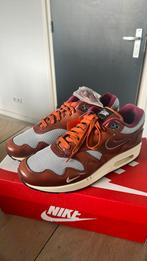 Nike Air Max 1 Patta 44, Nieuw, Ophalen of Verzenden, Bruin, Sneakers of Gympen