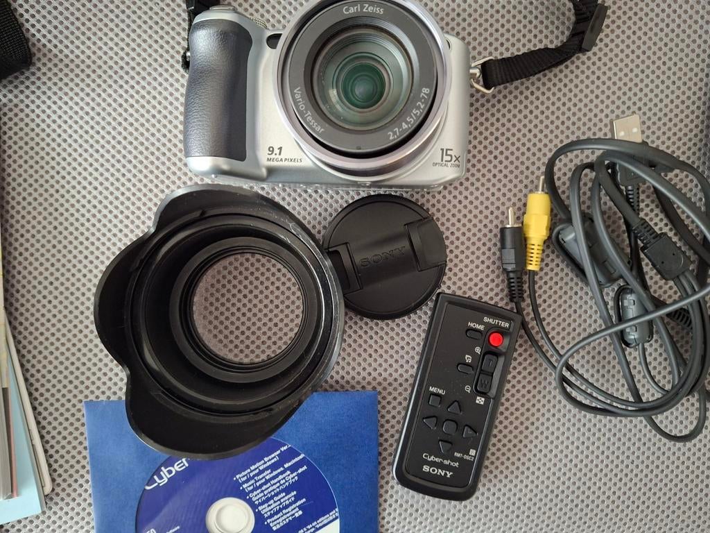 Sony DSC-H50 fototoestel inclusief tas en toebehoren., 9 Megapixel, Ophalen of Verzenden, Zo goed als nieuw, Sony