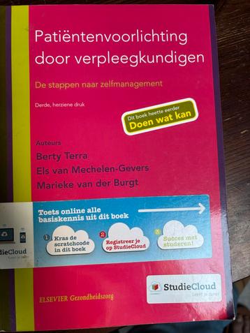 Patiëntenvoorlichting door verpleegkundigen beschikbaar voor biedingen