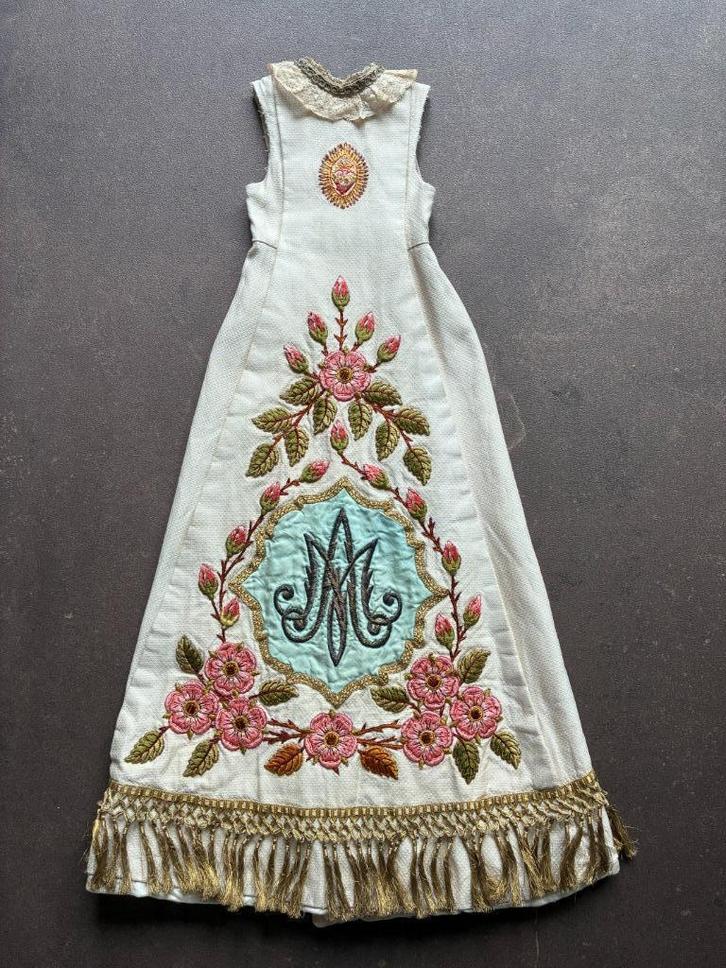 Staakmadonna jurkje, Antiek en Kunst, Curiosa en Brocante, Ophalen of Verzenden