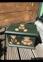 Kleine houten donkergroene kist met beren er op geschilderd., Ophalen of Verzenden, Overige typen